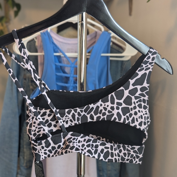 NWT Onzie Flo Ride Bra in Rose Giraffe - Activewear, Workout, Running Sports Bra - Picture 5 of 14